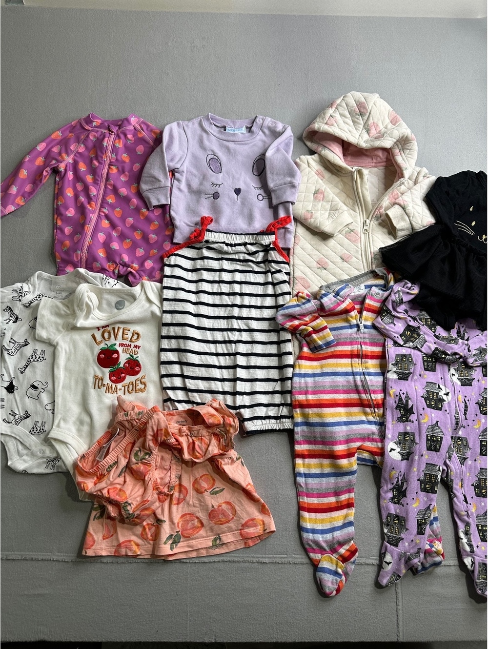 Baby Girl 11 Pc Clothing Bundle 3-6M Baby Gap Old Navy Carter’s Sleepers